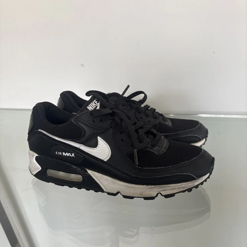 Nike Wmns Air Max 90 'Black White' DH8010 002 Size 9